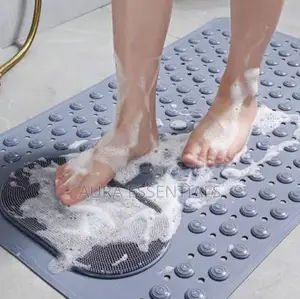 Bathroom Anti Slip Mats With Scrubber