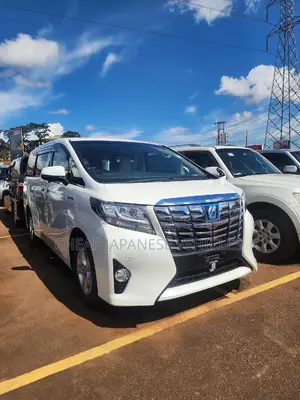 Toyota Alphard 2017 White