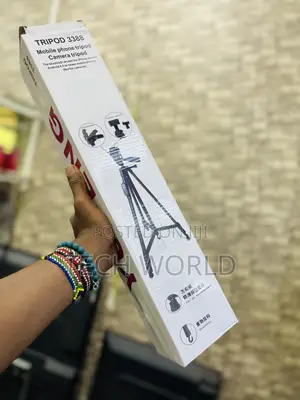 Tripod Camera Stand. (1).