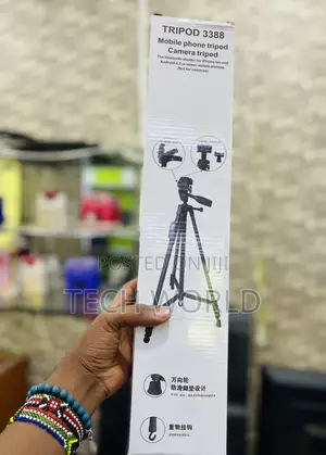 Tripod Camera Stand. (4).