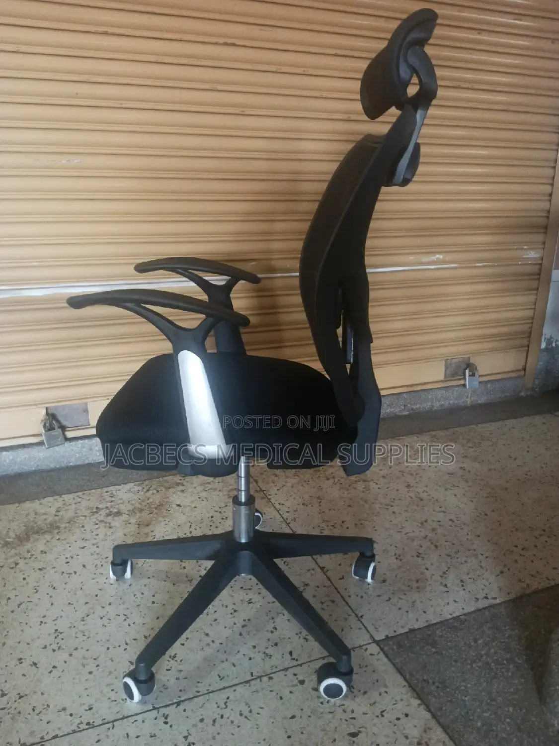 Office Chair With Backrest