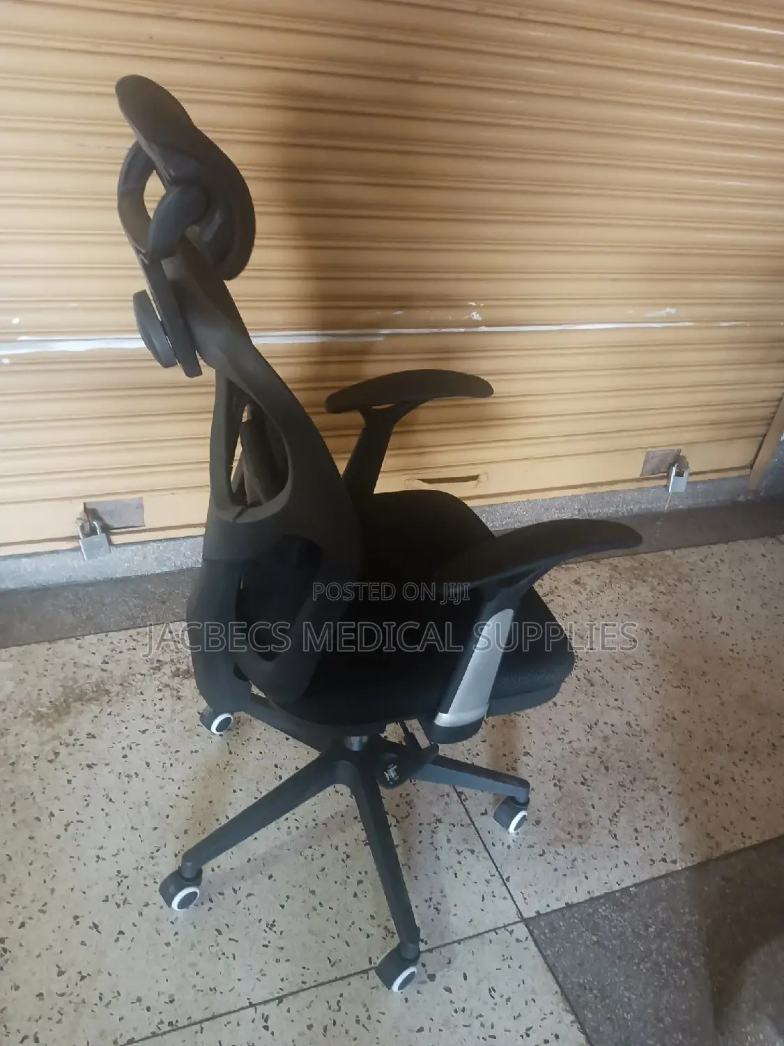 Office Chair With Backrest