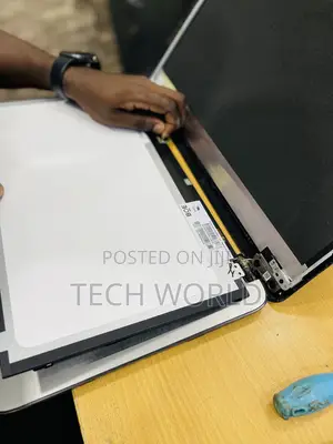 Laptop Screen Replacements and Repair. (8).