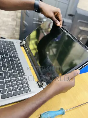 Laptop Screen Replacements. (X).