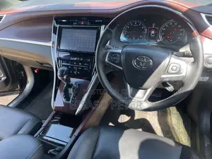 Toyota Harrier 2.0 2015 Black