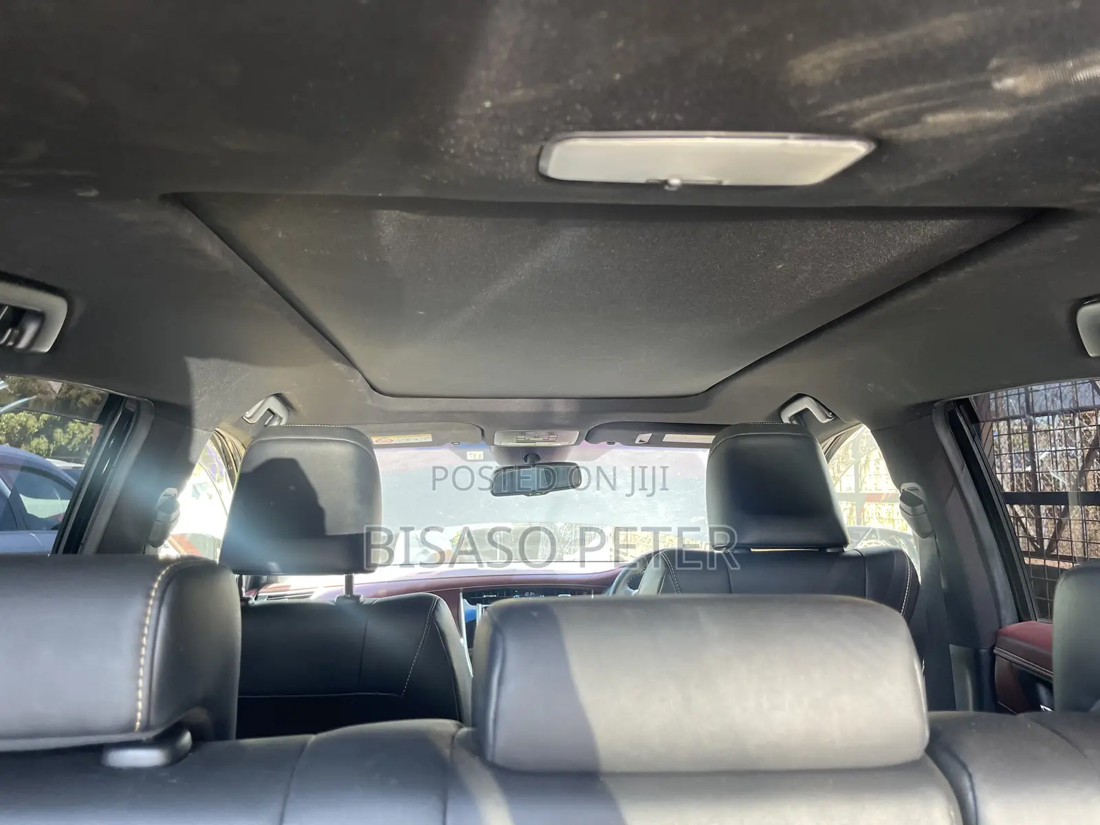 Toyota Harrier 2.0 2015 Black