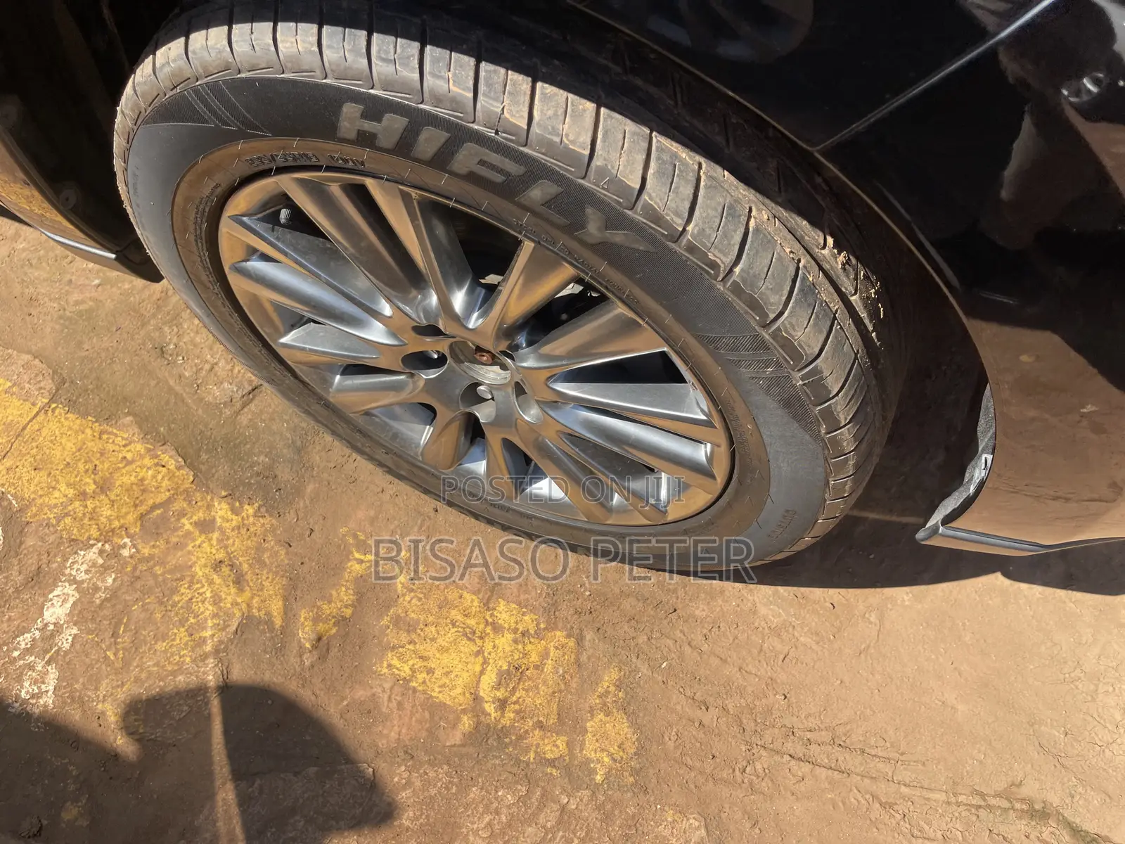 Toyota Harrier 2.0 2015 Black