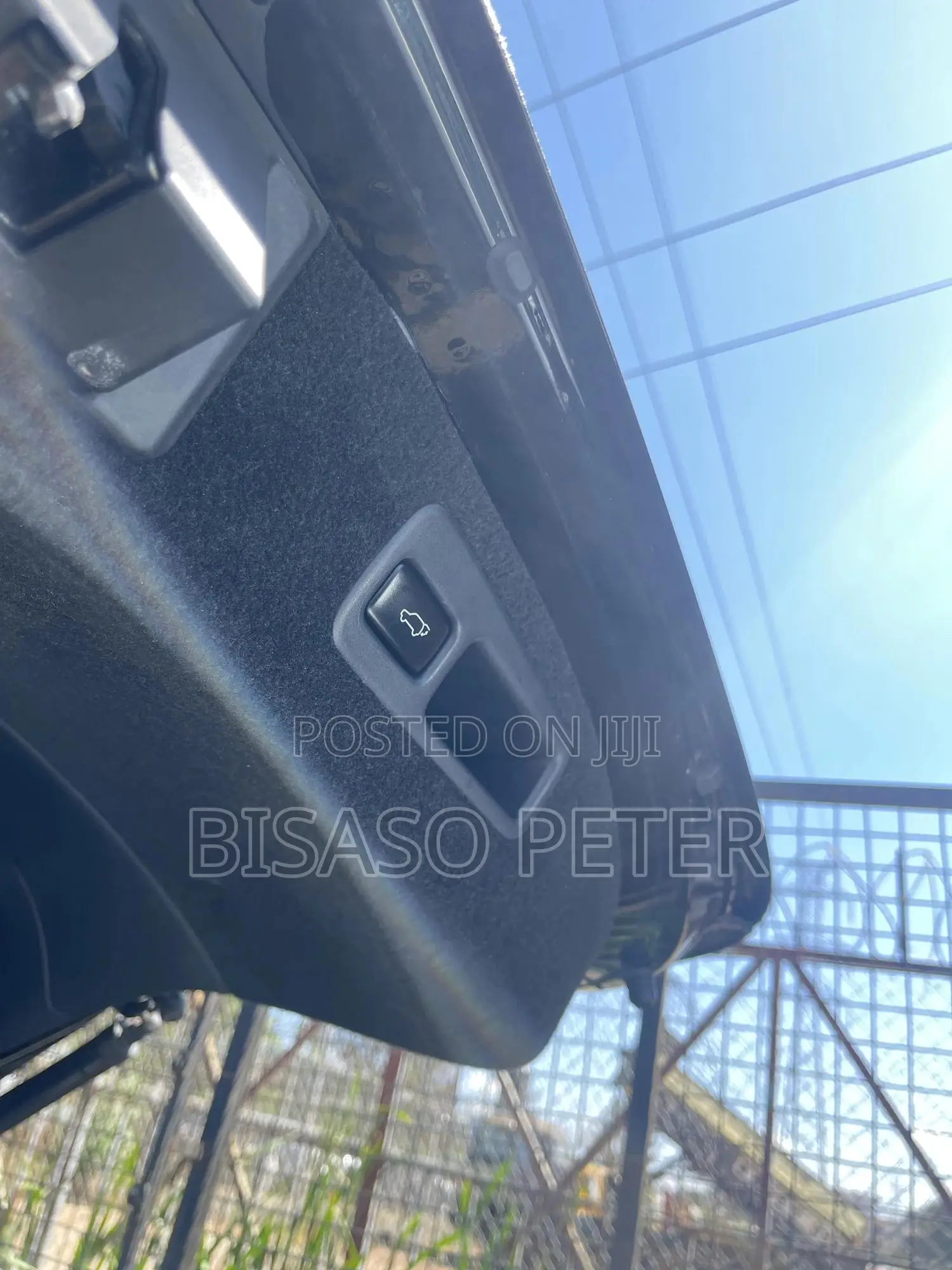 Toyota Harrier 2.0 2015 Black