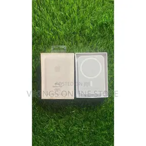 Apple iPhone Magsafe Wireless Power Park 5000mah, - White