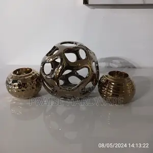 Centre Decor 114