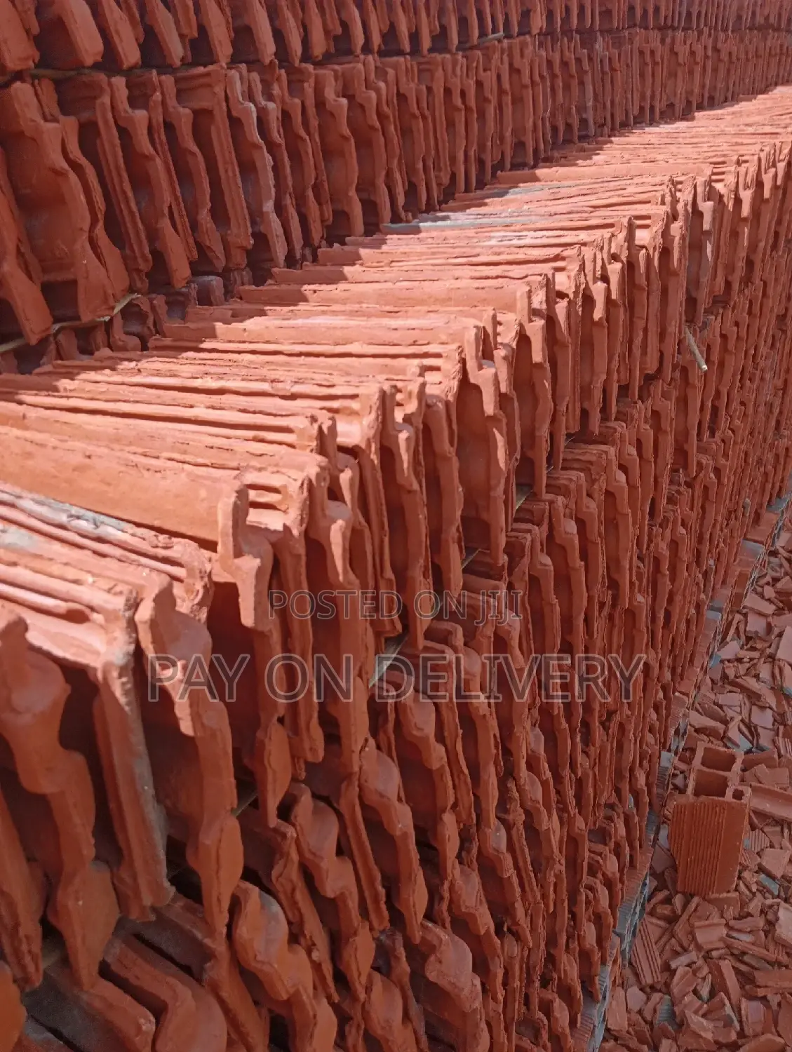 Mategula/Roof Tiles