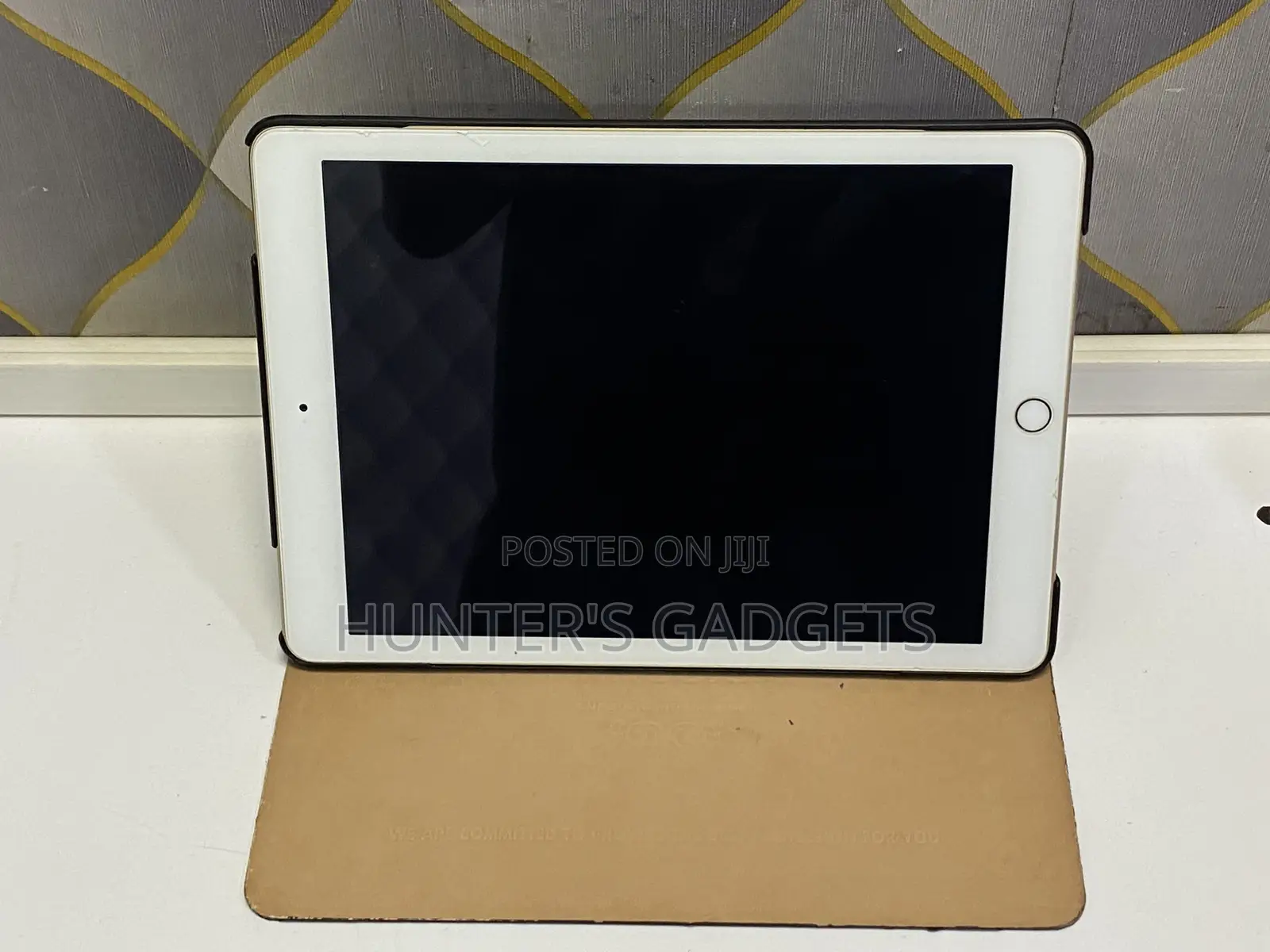 Apple iPad 5 (2022) 64 GB White