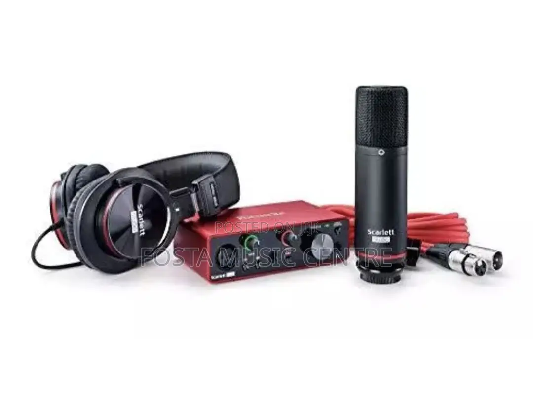 Focusrite Scarlett Solo Studio Bundle 3rd Gen