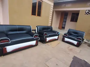 Sofas Black White