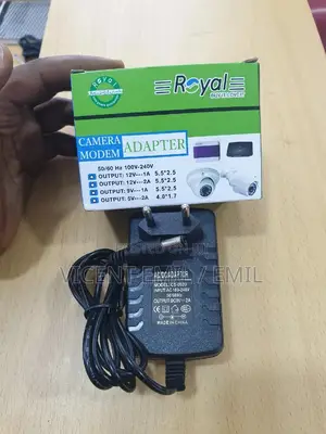 Universal AC Adapter 9V 2A