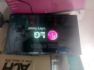 LG Tv Flat Screen 32"
