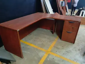 L Shaped Office Table of Size 160cm