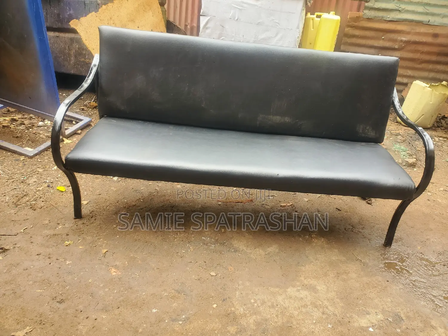 Styled Waiting Chair Black
