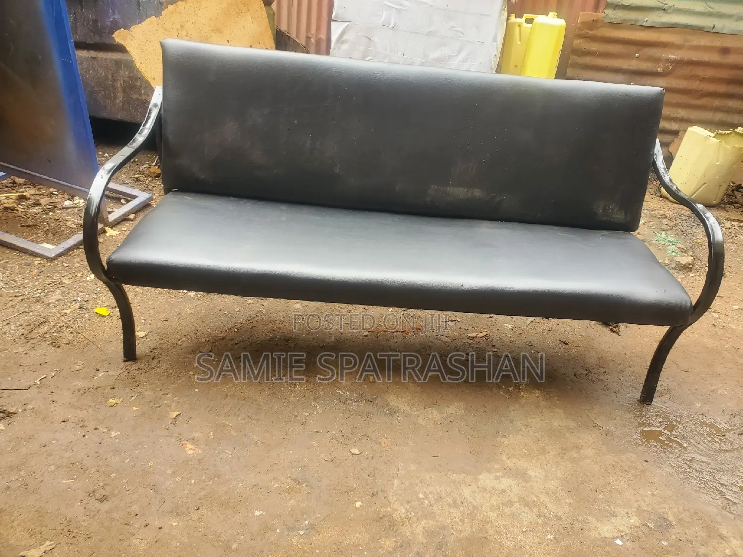 Styled Waiting Chair Black