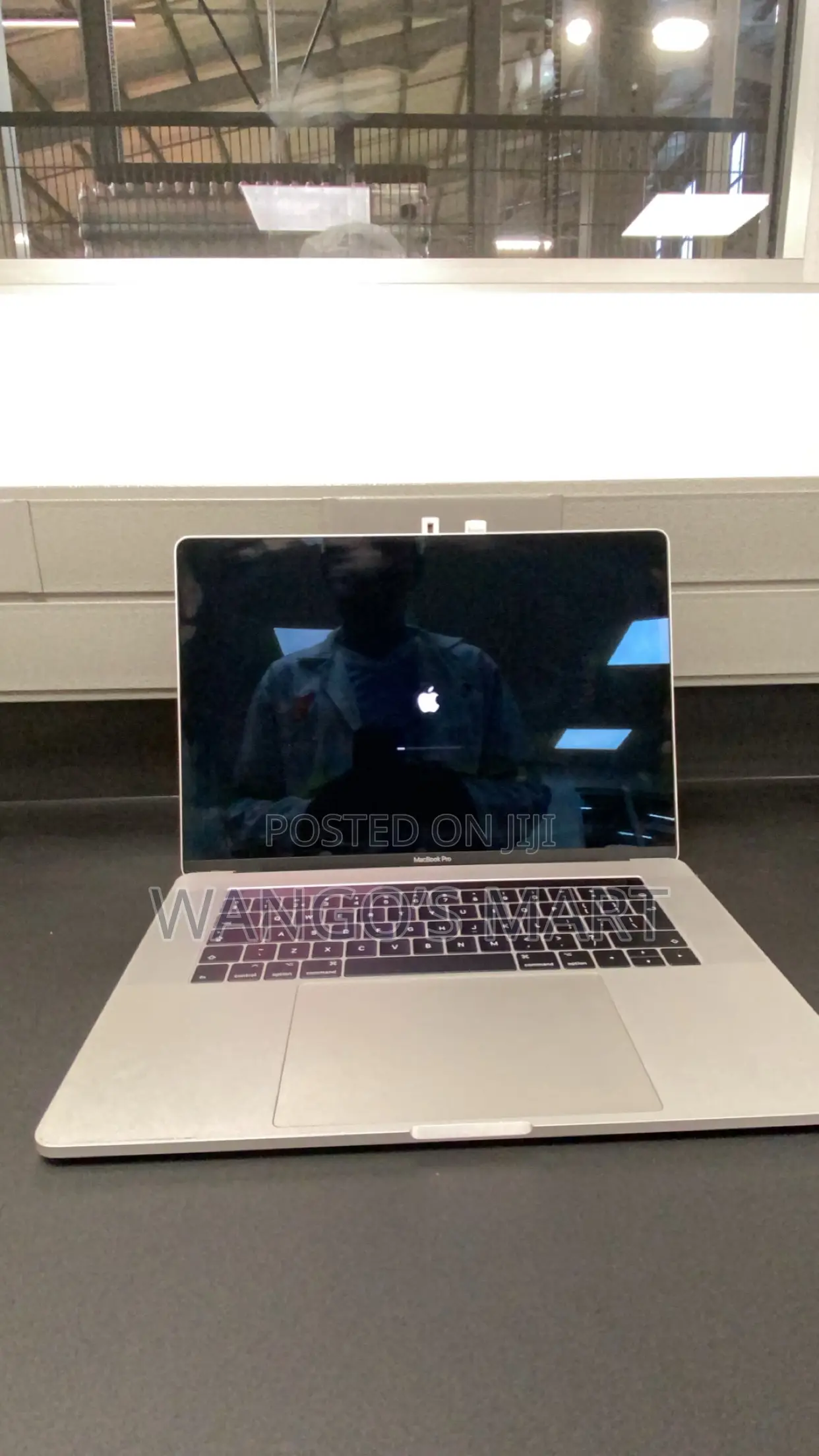 Laptop Apple MacBook Pro 2017 16GB Intel Core i7 SSD 500GB