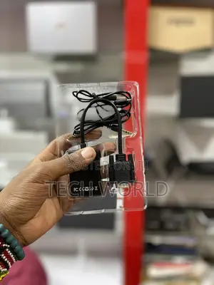 VGA to HDMI Adapter. (9).