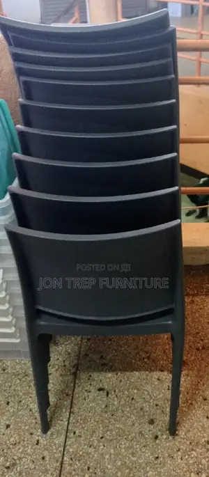 Plastic Restaurant Chair