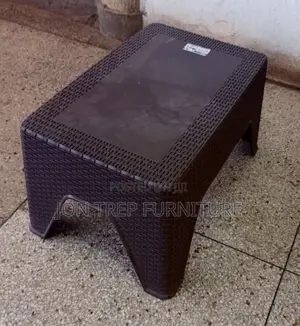 Bar and Restaurant Table