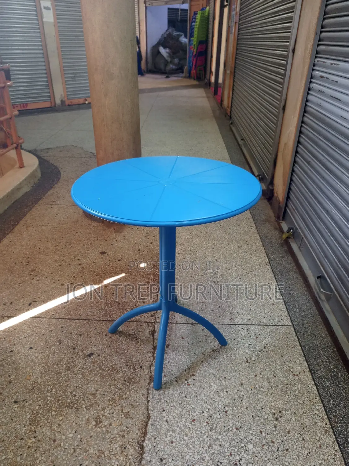 Bar and Restaurant Table