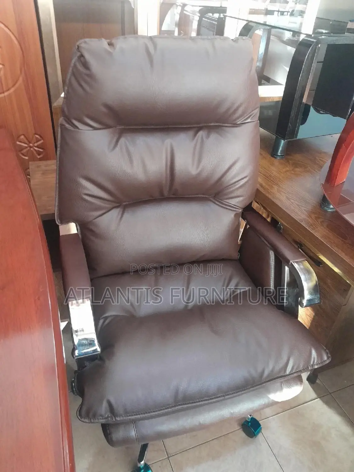 Brown Boss Executive Chair