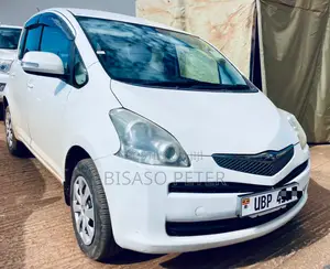 Toyota Ractis 1.5 AWD 2009 White