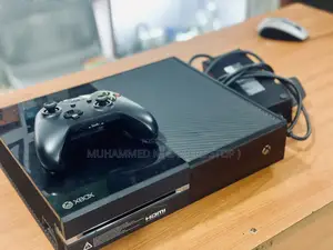 Xbox One (Eafc- 26 + 15 Games)-1tb