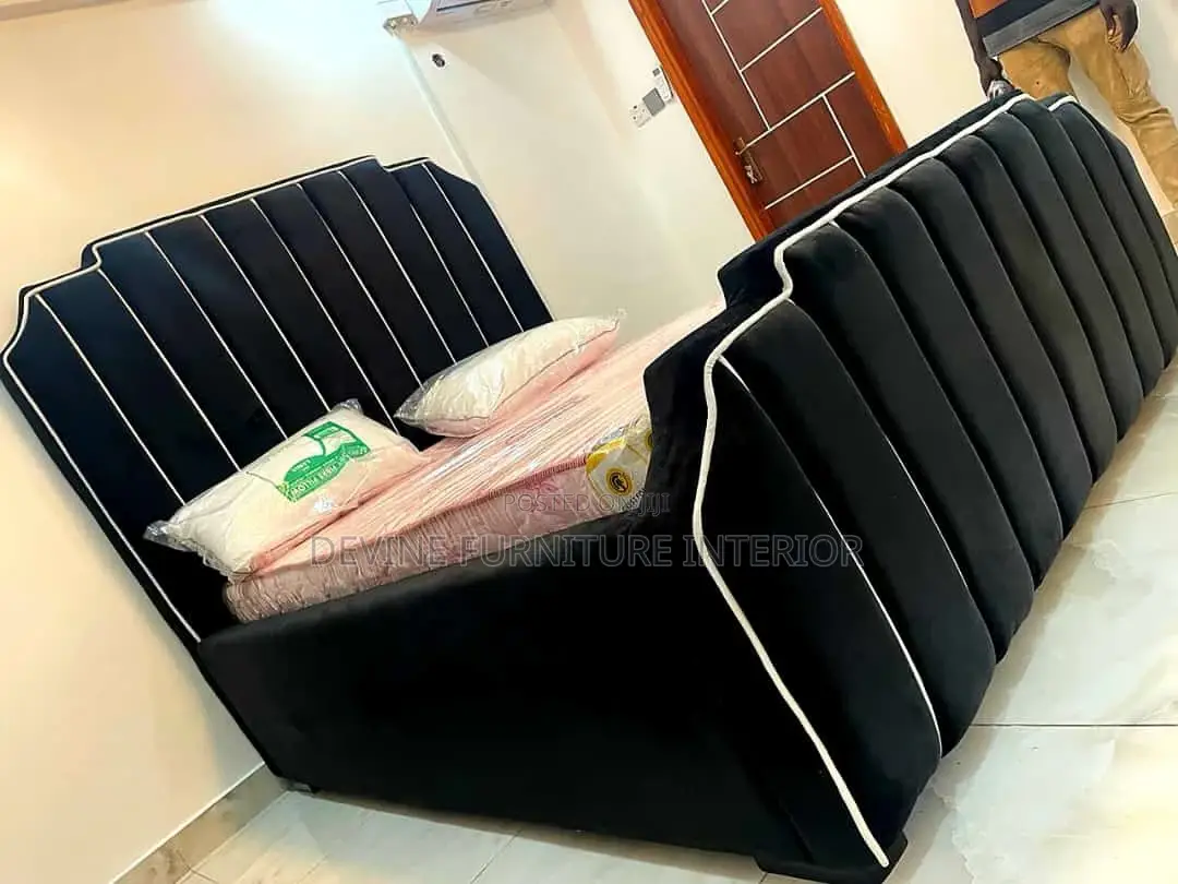 5x6 Bed in Black