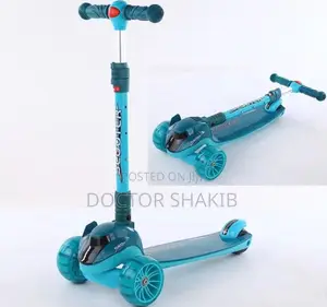 Height Adjustable Kids Scooter With 3 Wheels ( New )