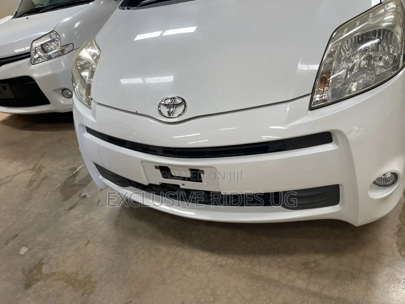 Toyota Passo Sette 2012 White