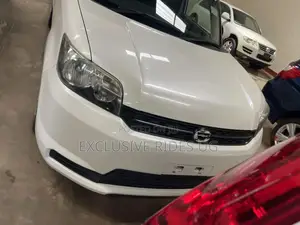 Toyota Corolla Rumion 2012 White