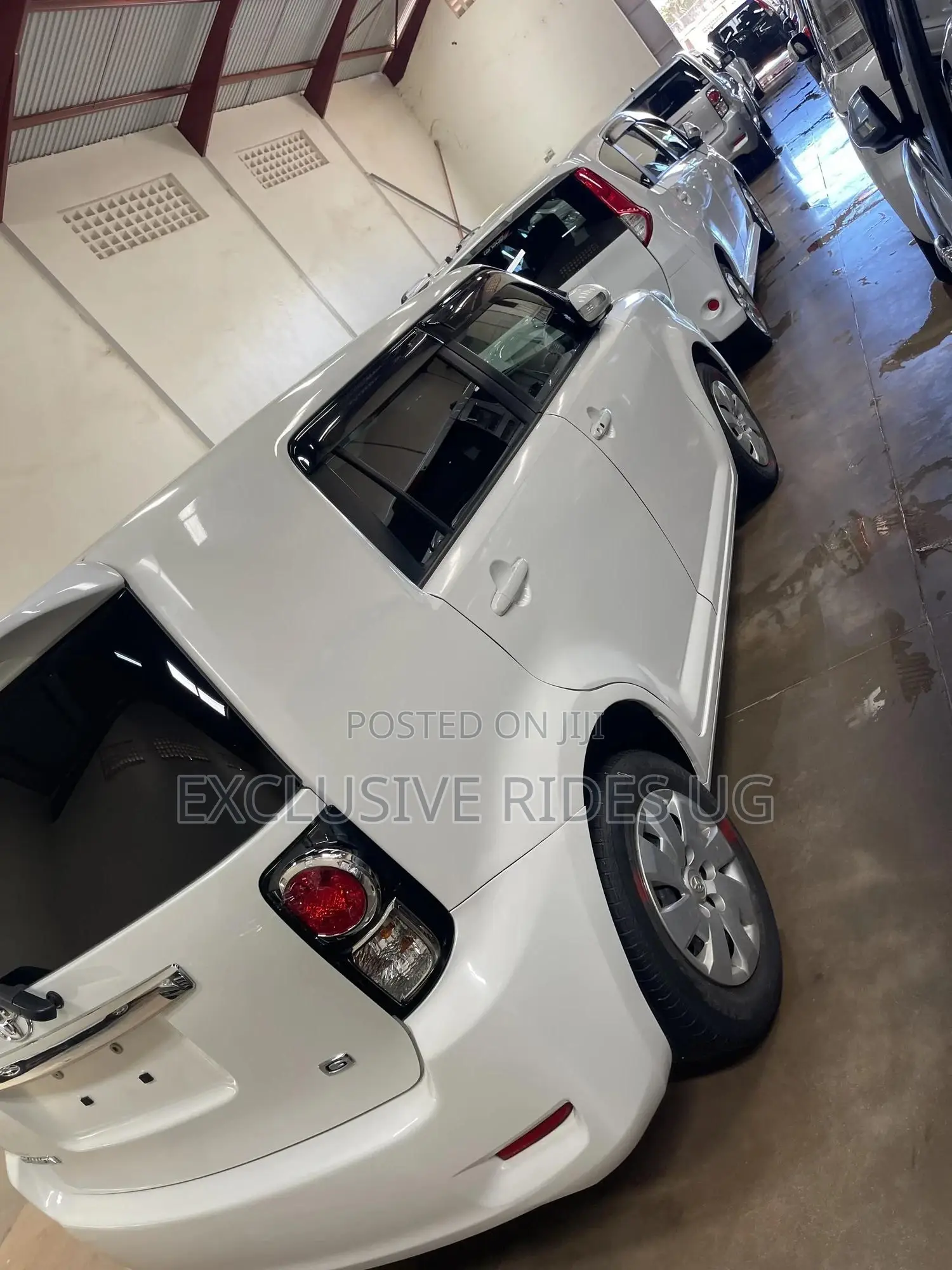 Toyota Corolla Rumion 2012 White
