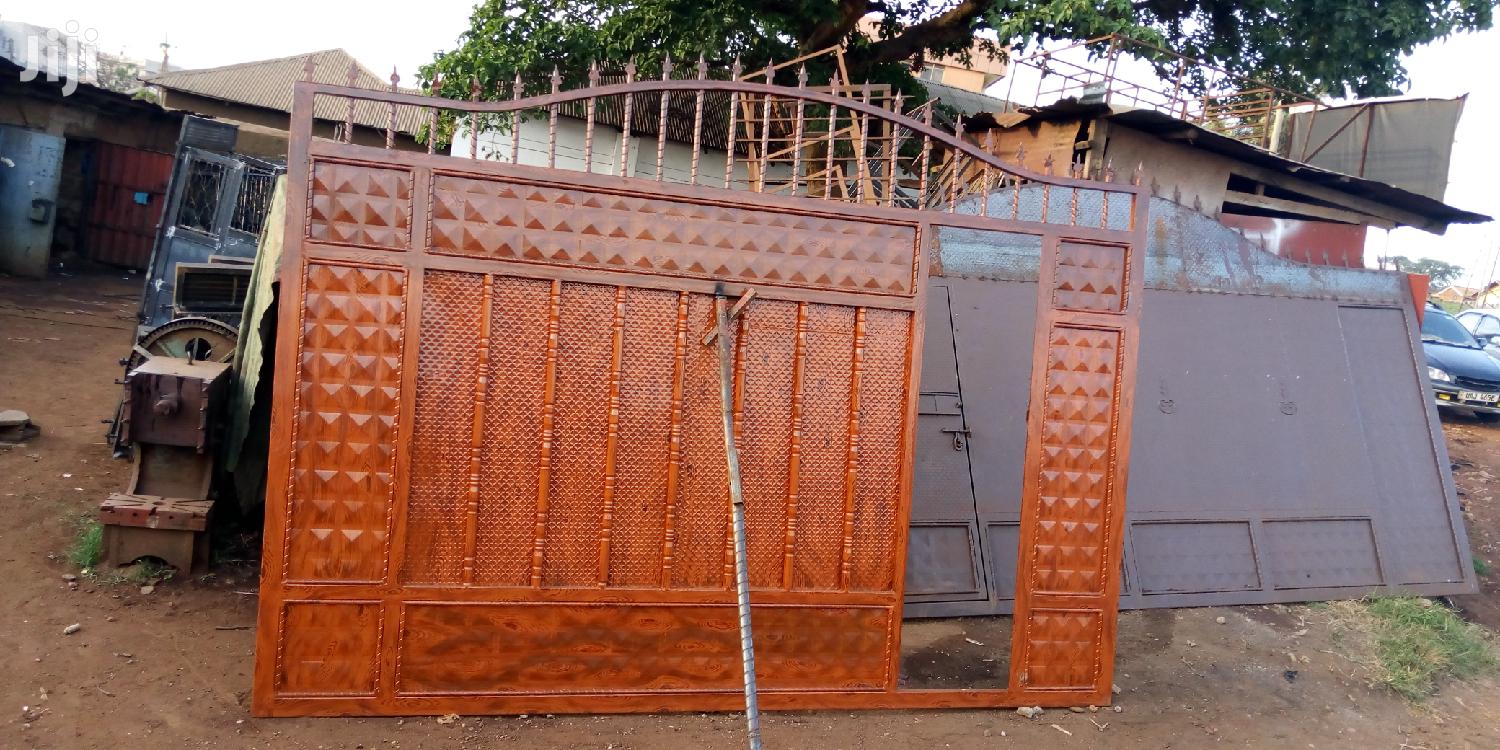 Sliding Gate