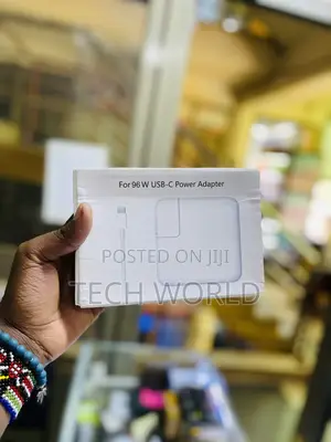 Usb-C Power Adapter. (1)