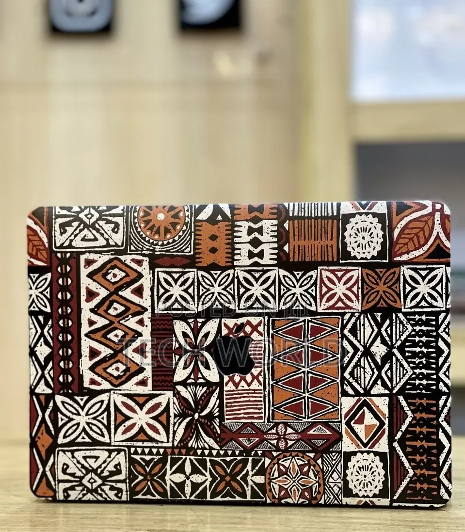 Macbook Case Covers. (4).