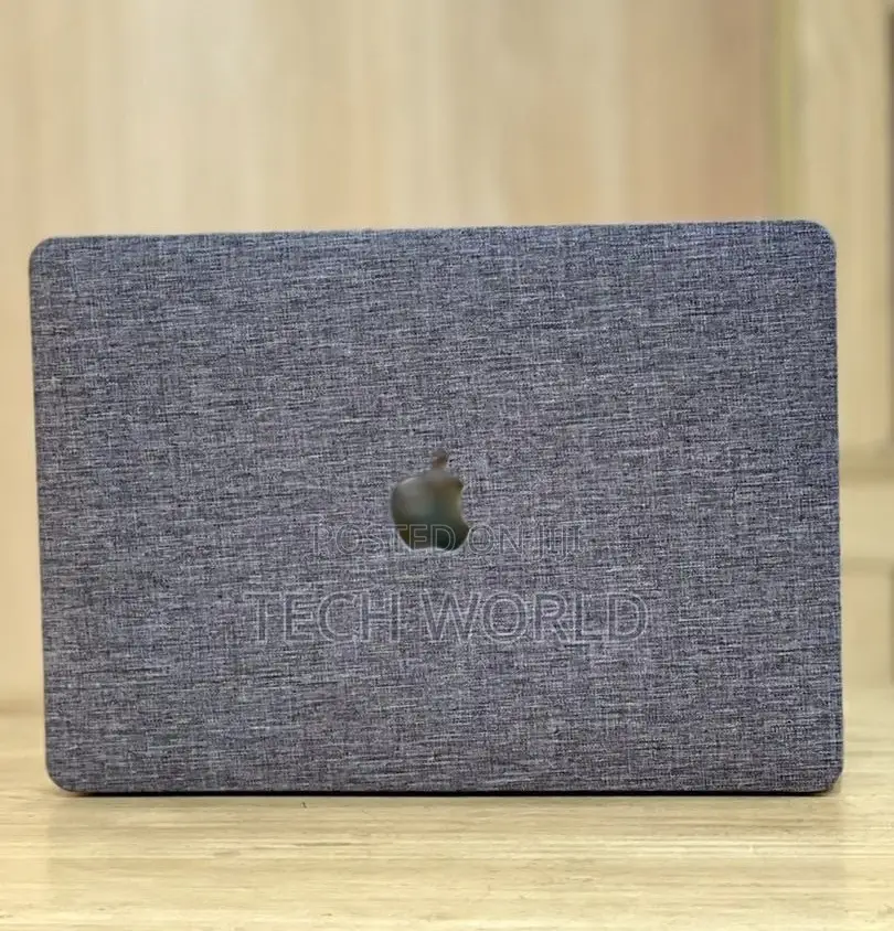 Macbook Case Covers. (8).