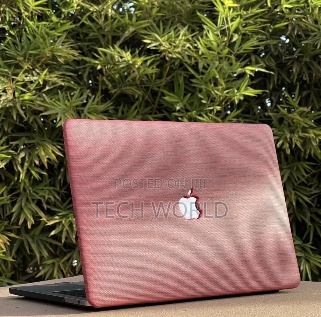 Macbook Case Covers. (13.).