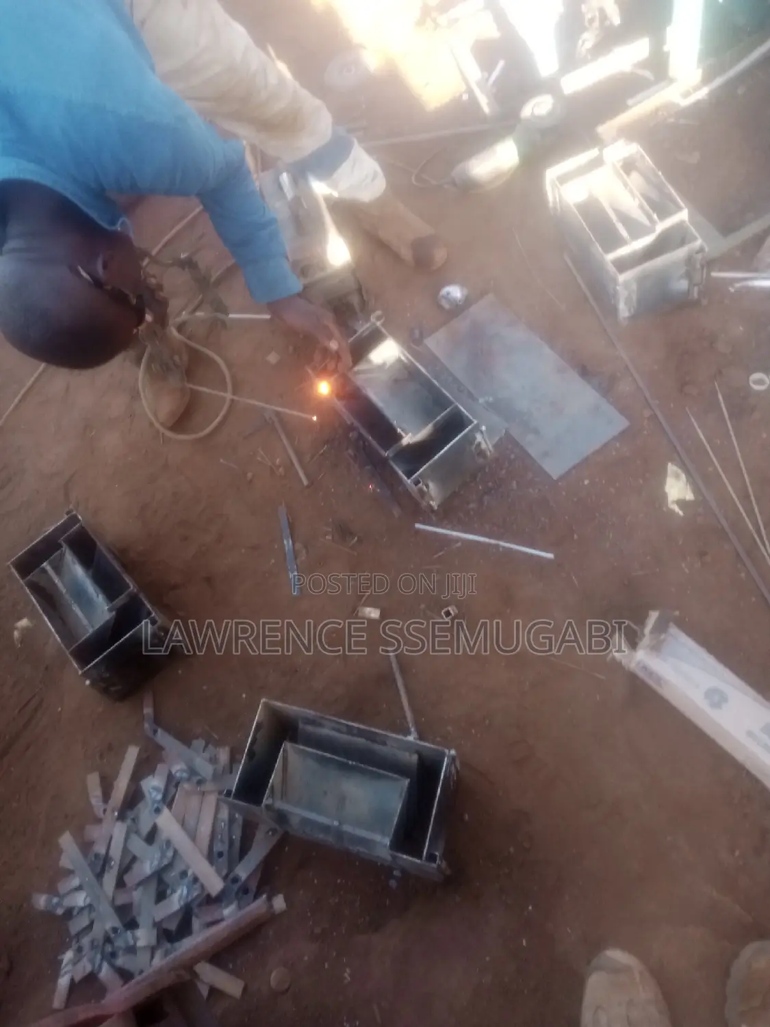 Loover Making Moulds