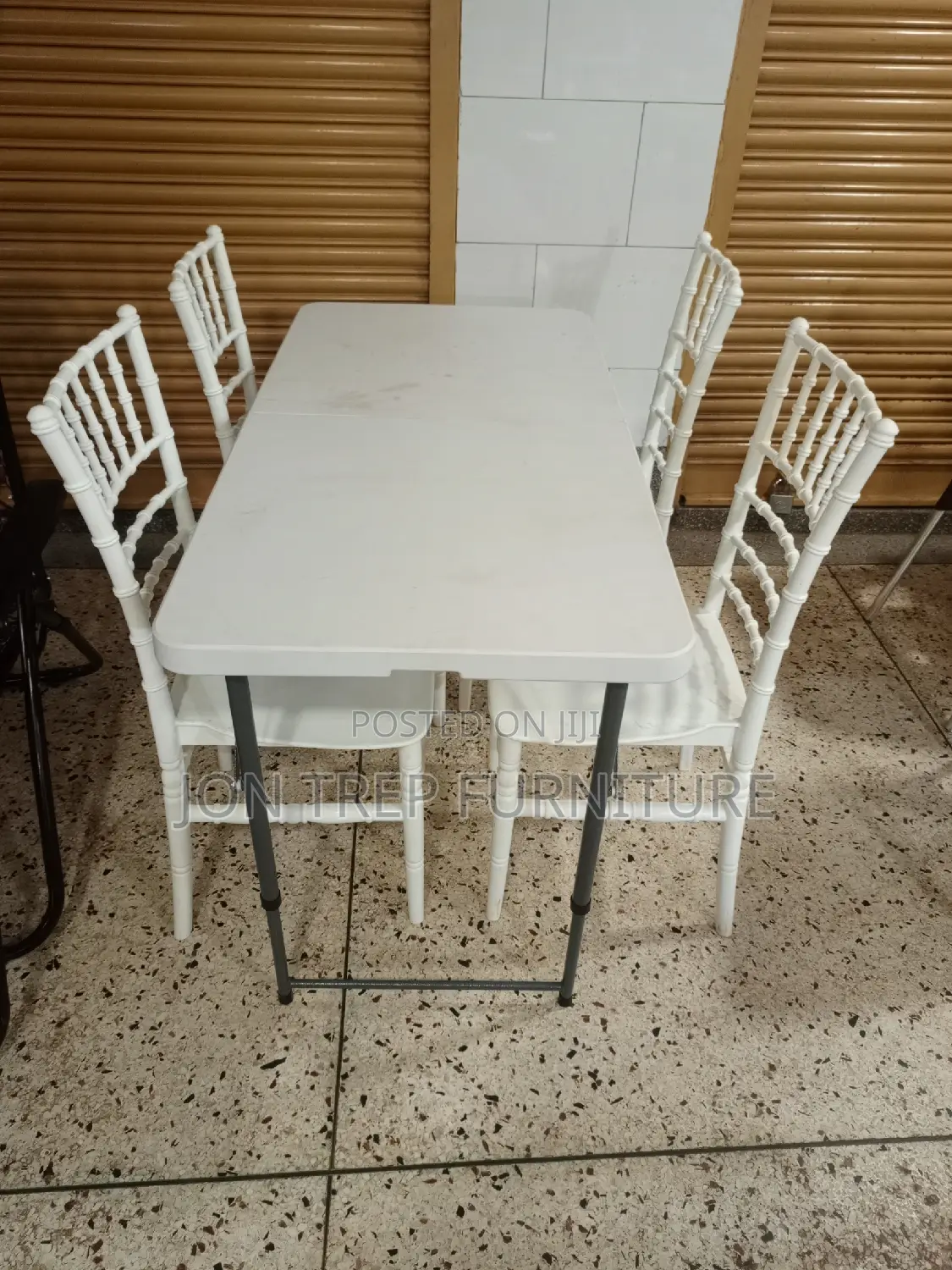 Foldable Plastic Table and VIP Chairs