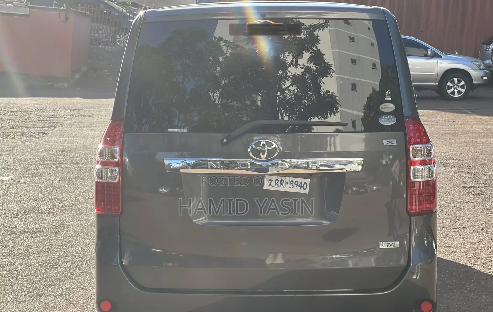 Toyota Noah 2011 Gray