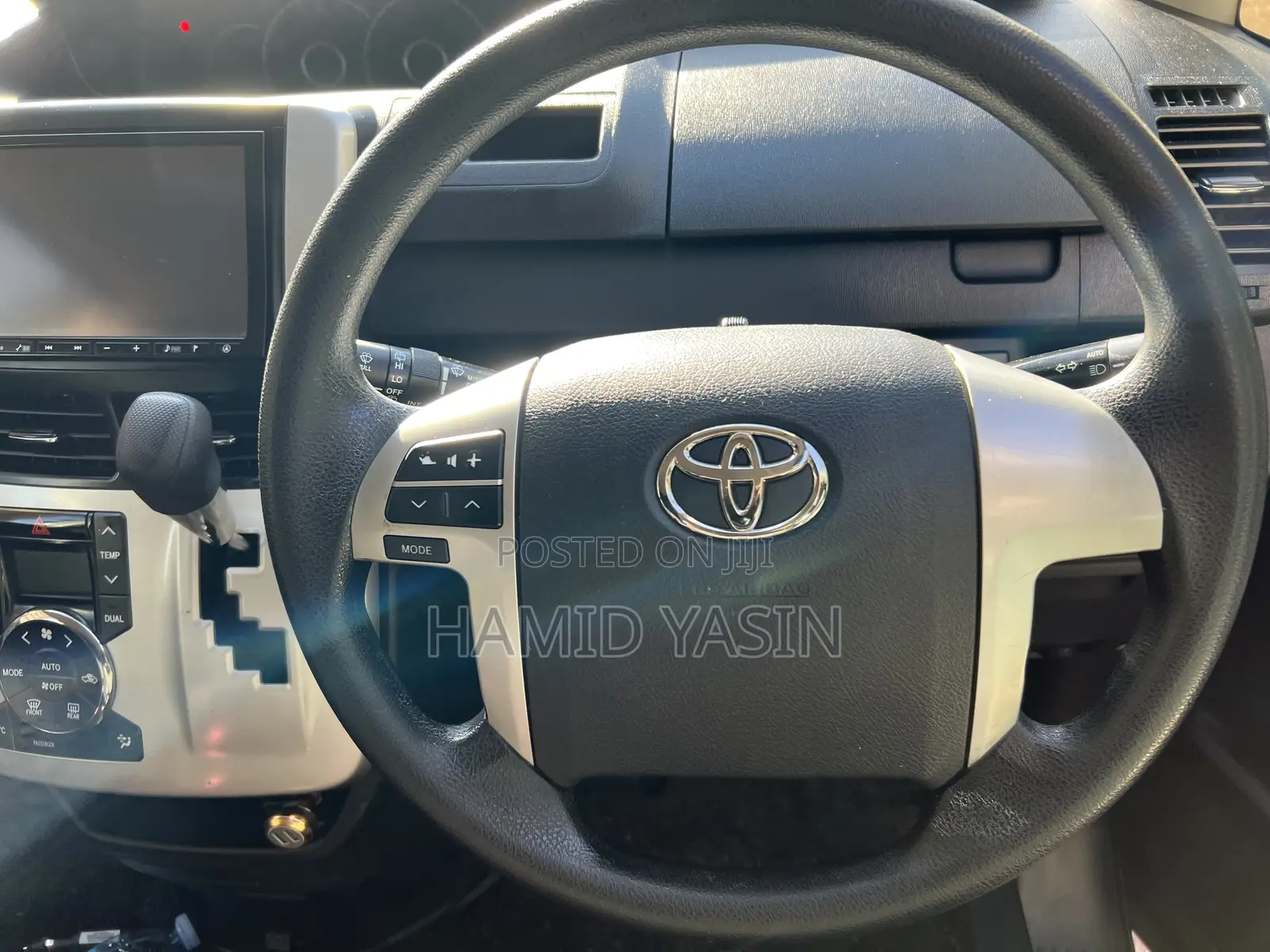 Toyota Noah 2011 Gray