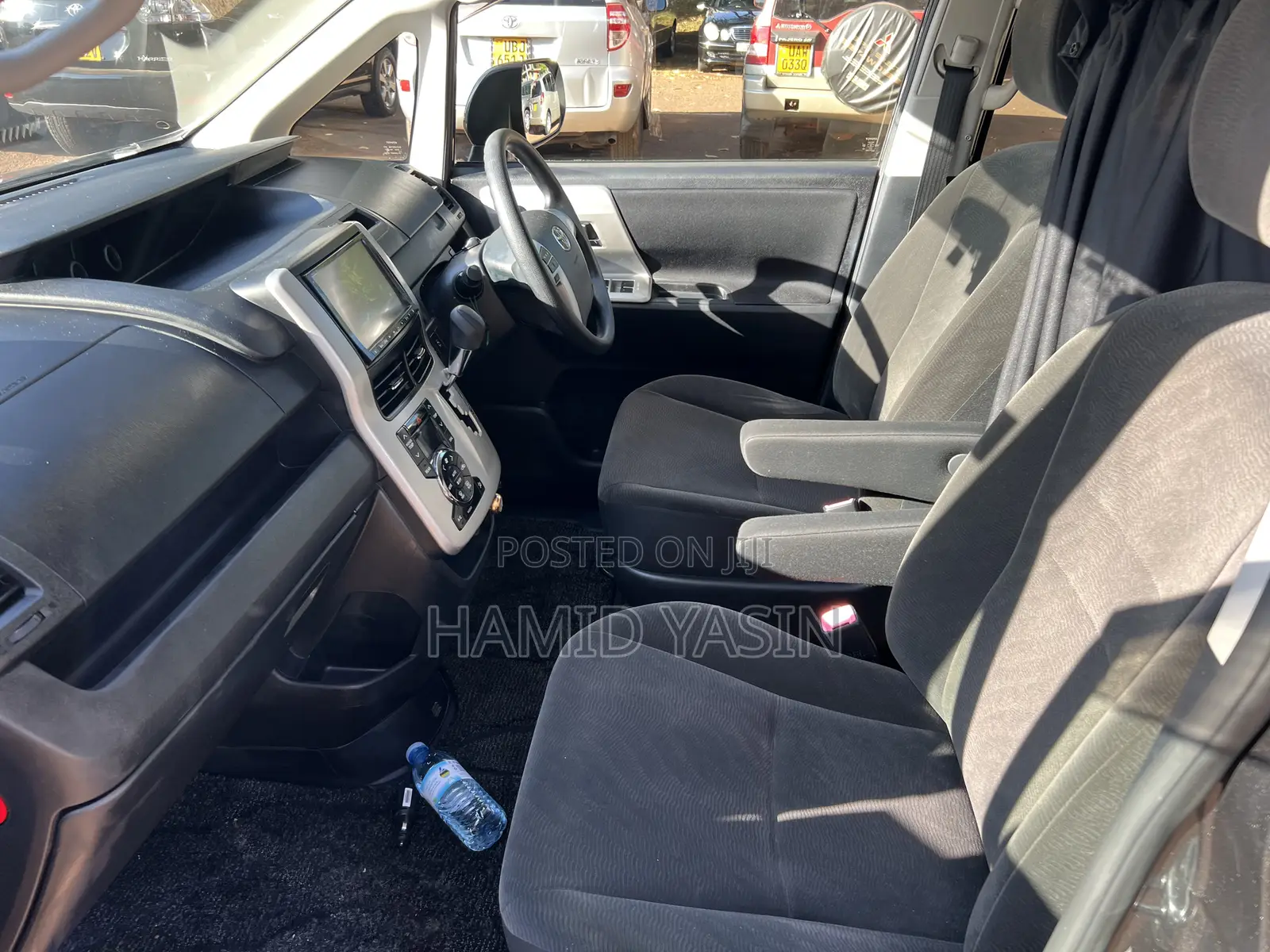 Toyota Noah 2011 Gray