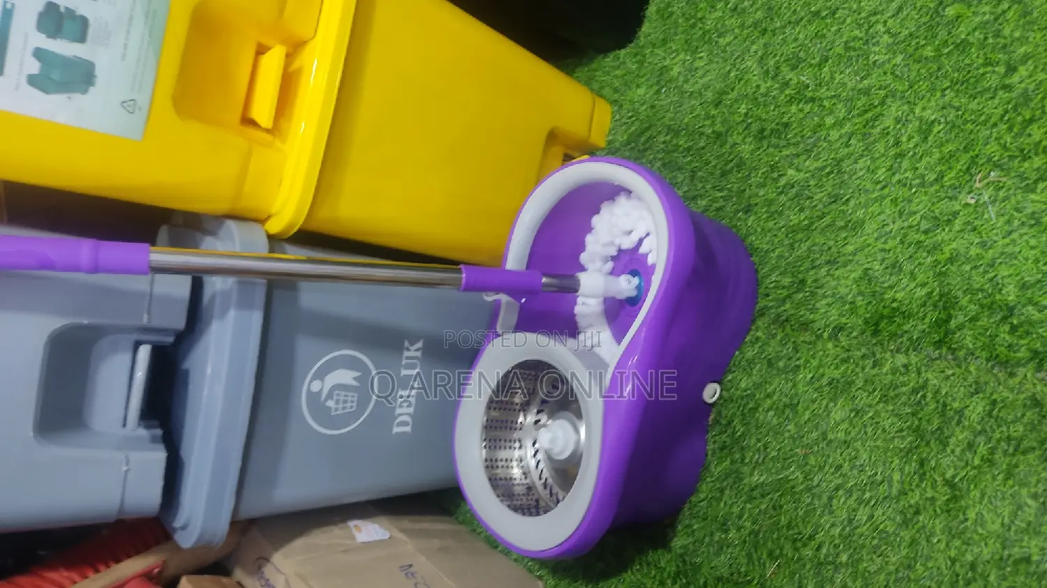 Bucket Spin Mop Self Wring With a Spare