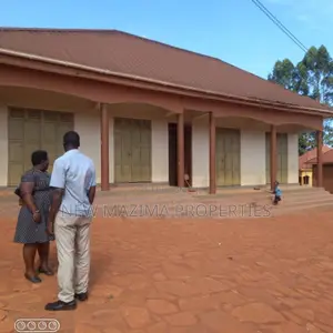 Four Commercial Busy Shops on Quicksale in Buloba