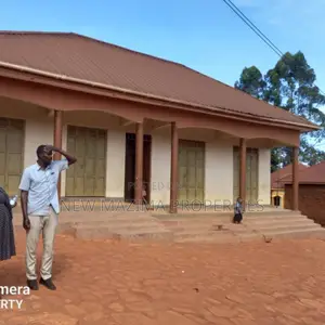 Four Commercial Busy Shops on Quicksale in Buloba