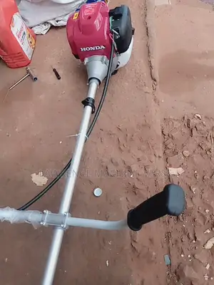4 Stroke Brush Cutter